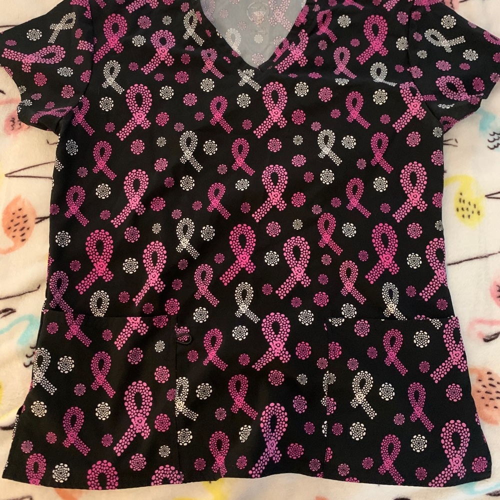 Divine stretch scrub top medium